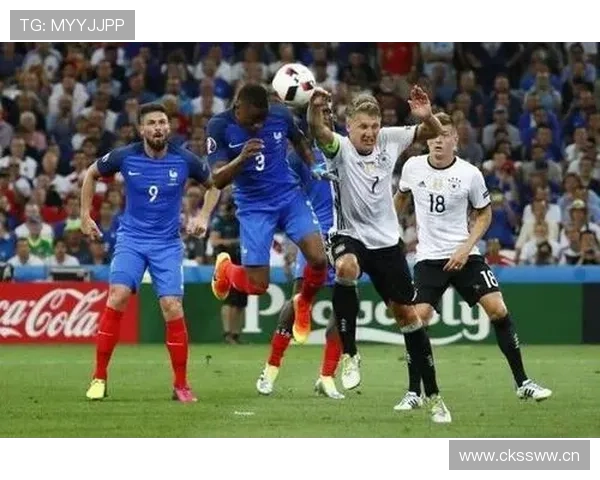 手球判罚标准全解析：何时必吹罚，何时可放行？