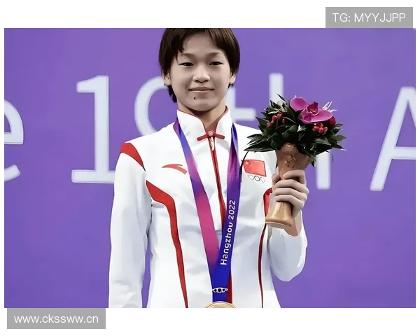 全红婵训练完回家就秒变吃货？真没看到这反差萌！